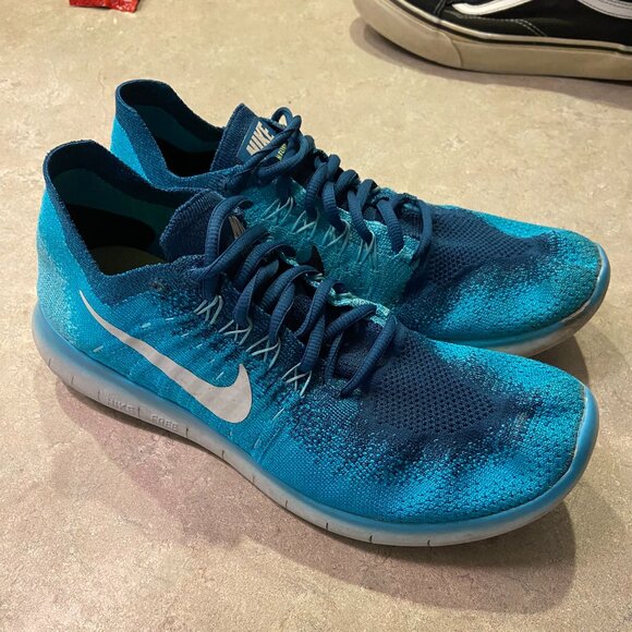 Nike Free RN Flyknit Training Shoes - Size 8 - Picture 2 of 8